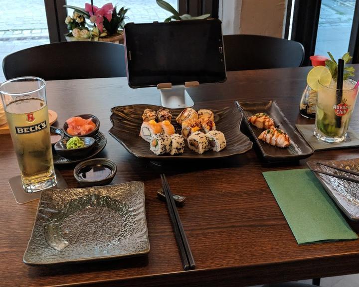 YAKUMI SUSHI & Grill